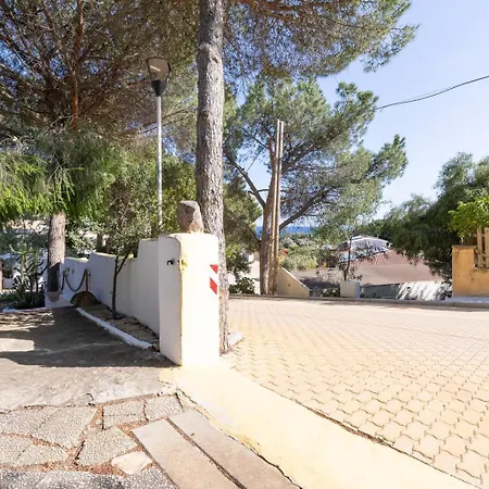 Villa Eta, Con Giardino - Piscina E Distante 2 Minuti A Piedi Dalla