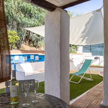 ヴィラ Eta, Con Giardino - Piscina E Distante 2 Minuti A Piedi Dalla *