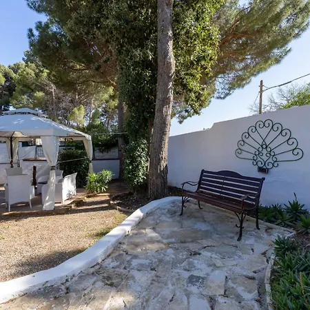 ヴィラ Eta, Con Giardino - Piscina E Distante 2 Minuti A Piedi Dalla *