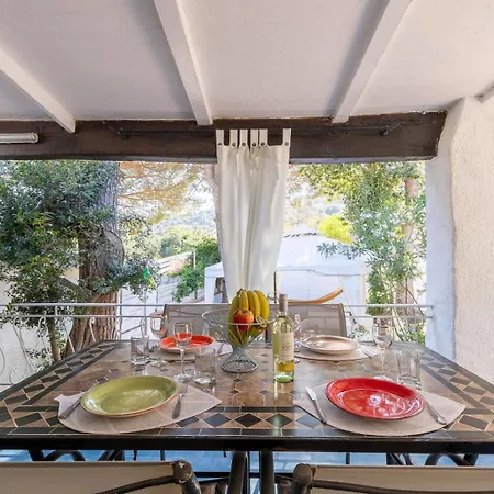 Villa Eta, Con Giardino - Piscina E Distante 2 Minuti A Piedi Dalla *