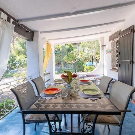 Eta, Con Giardino - Piscina E Distante 2 Minuti A Piedi Dalla Villa *