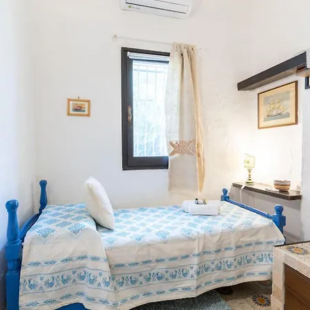 Villa Eta, Con Giardino - Piscina E Distante 2 Minuti A Piedi Dalla *