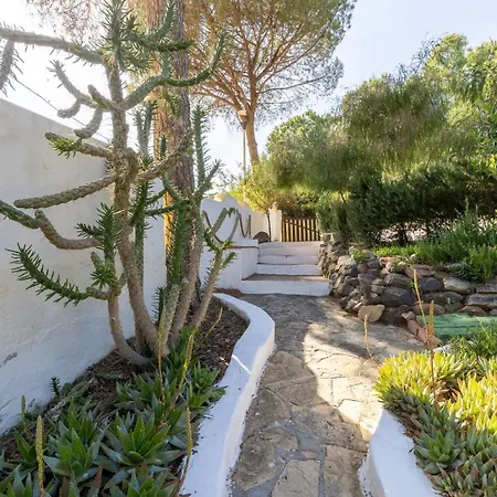 Eta, Con Giardino - Piscina E Distante 2 Minuti A Piedi Dalla Villa Torre delle Stelle