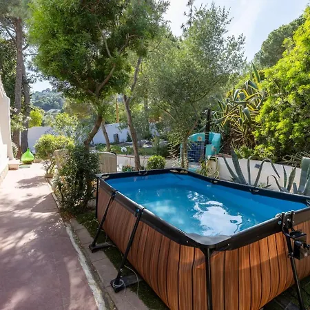 Eta, Con Giardino - Piscina E Distante 2 Minuti A Piedi Dalla * Torre delle Stelle
