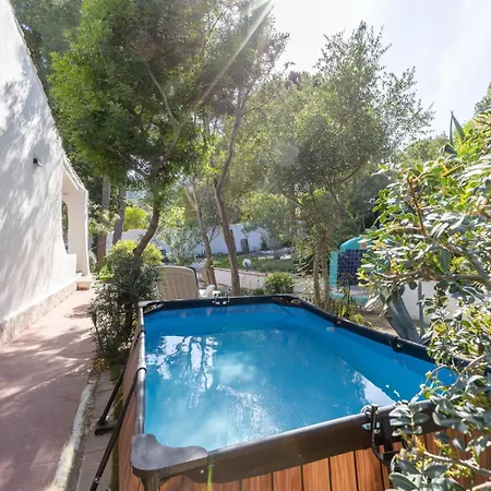 빌라 Eta, Con Giardino - Piscina E Distante 2 Minuti A Piedi Dalla