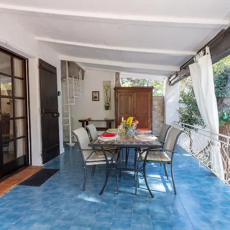 Eta, Con Giardino - Piscina E Distante 2 Minuti A Piedi Dalla 토레 델레 스텔레