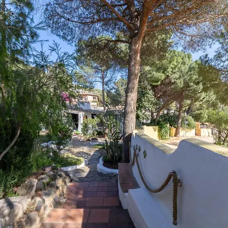 Eta, Con Giardino - Piscina E Distante 2 Minuti A Piedi Dalla 빌라
